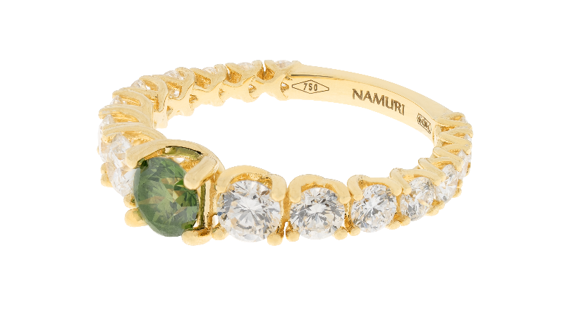 Anello degradè 50 oro giallo centrale e diamanti fancy verde